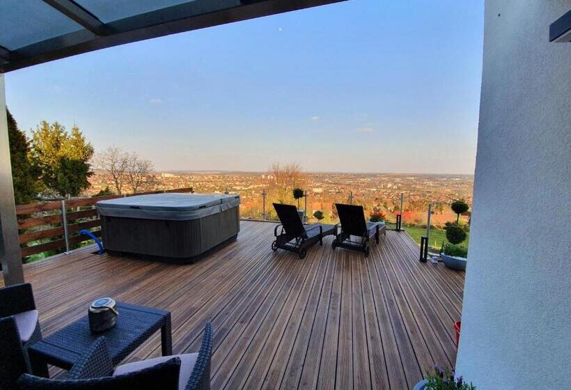 צימר Bagoly Wellness Apartman