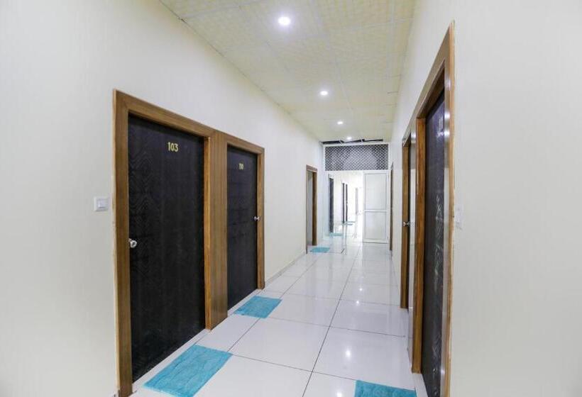 Capital O Hotel Viom