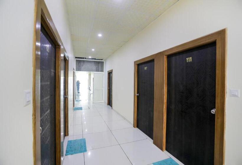 Capital O Hotel Viom