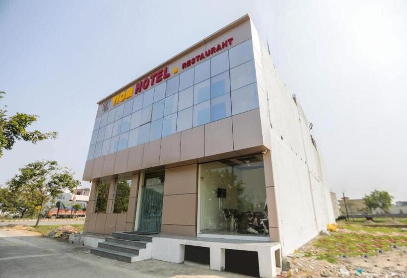 Capital O Hotel Viom