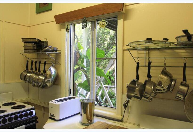 Coral Lodge Bed And Breakfast Inn