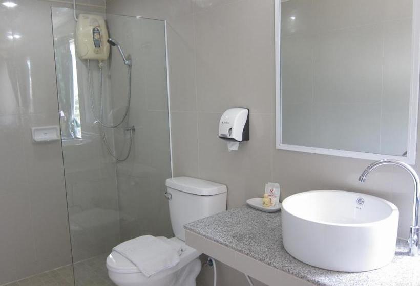 Golden House Service Apartment