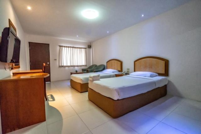 Golden House Service Apartment