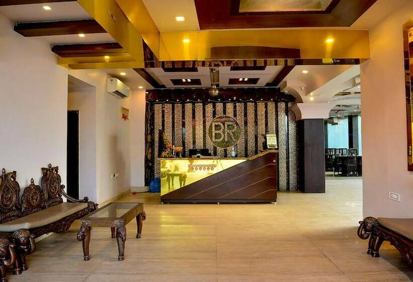 호텔 Baga Retreat, Near Titos Lane