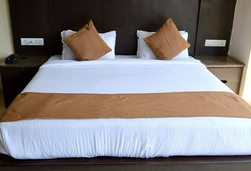 호텔 Baga Retreat, Near Titos Lane