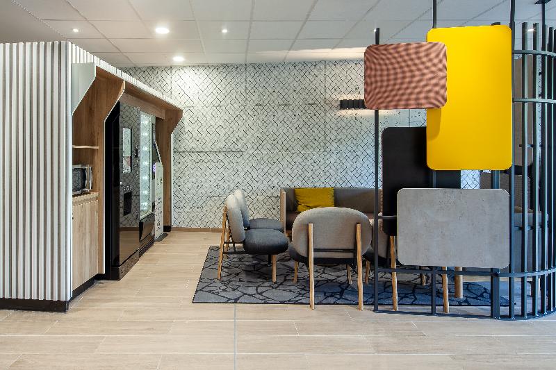 B&b Hotel Saint Denis Porte De Paris