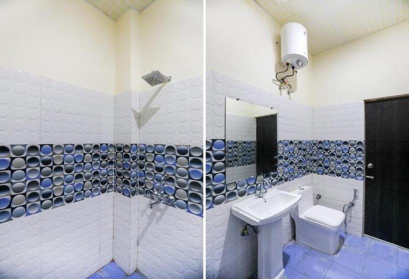 Capital O Hotel Viom