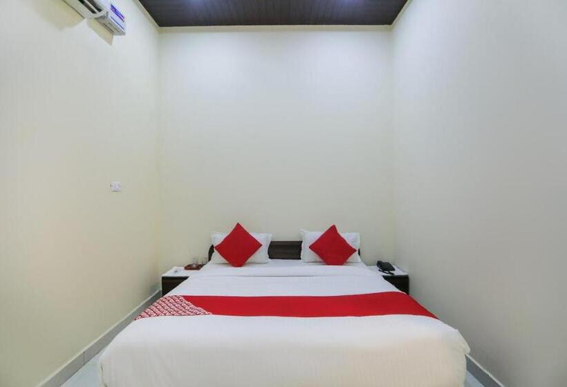 Capital O Hotel Viom