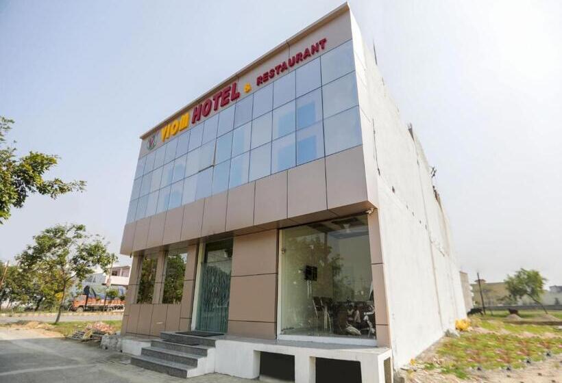 Capital O Hotel Viom