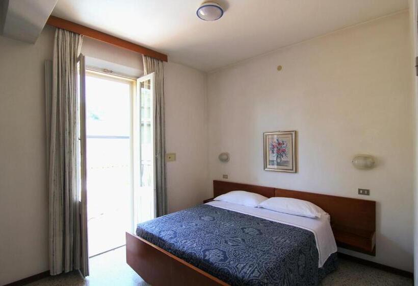 فندق Garni Picnic