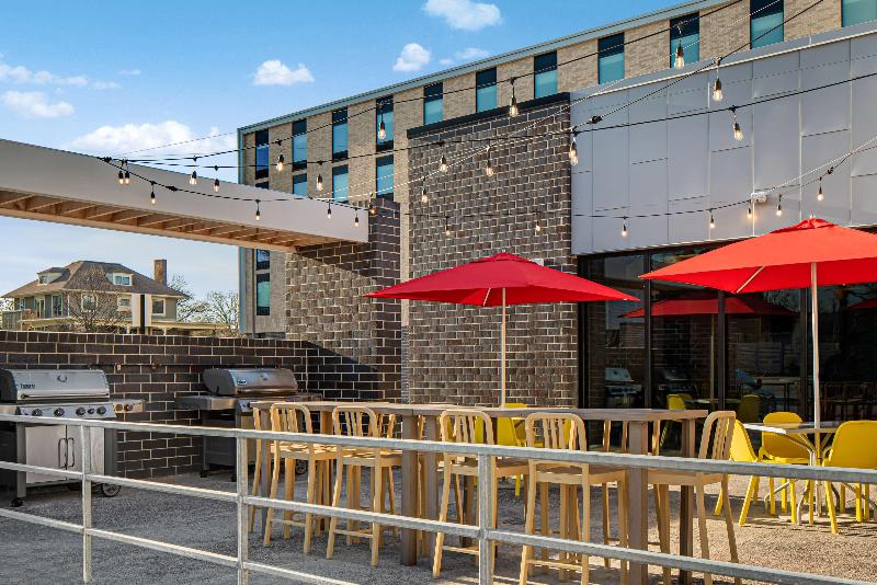 هتل Home2 Suites By Hilton Des Moines At Drake University