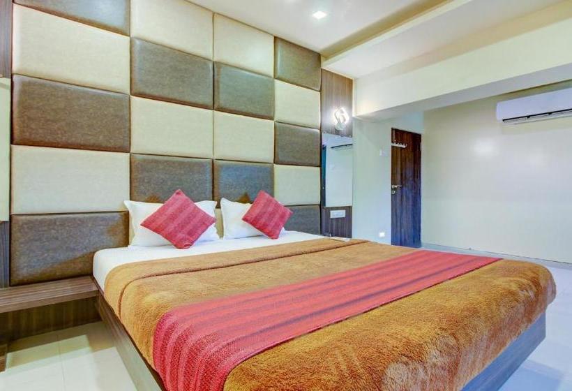 בית מלון כפרי K D Residency