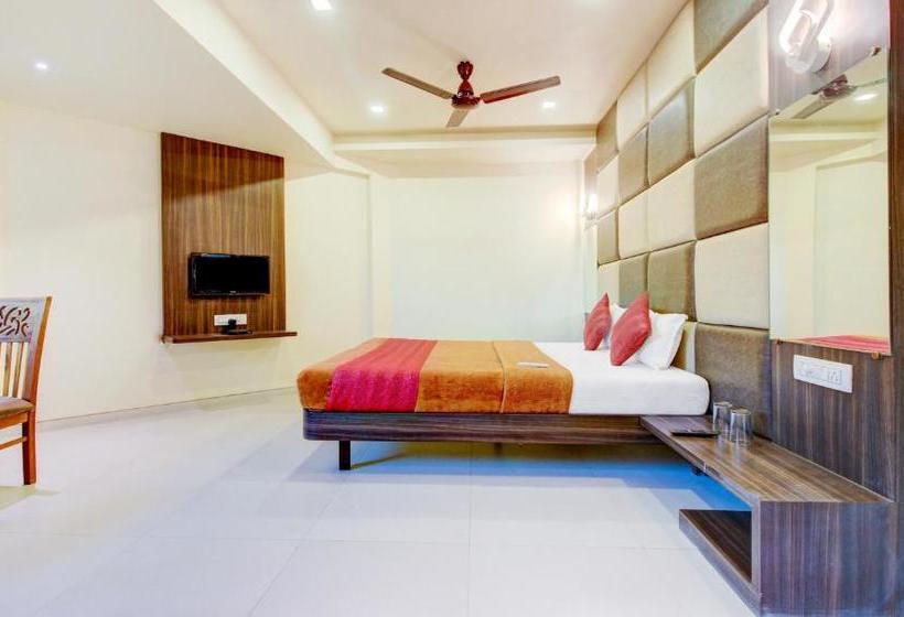 בית מלון כפרי K D Residency