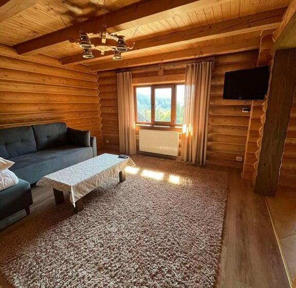 هتل Knyazhyj Dvir