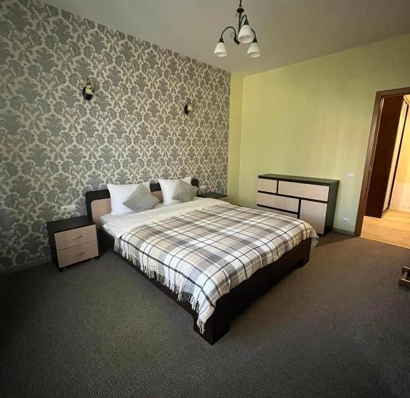 هتل Knyazhyj Dvir