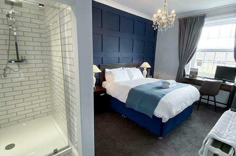 Отель Mallories Formerly Kirkby House