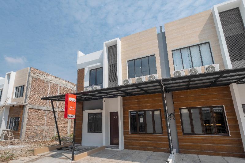酒店 Oyo 3248 Vision Residence Karawang