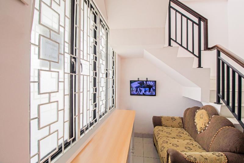 酒店 Oyo 3256 Rukost I8