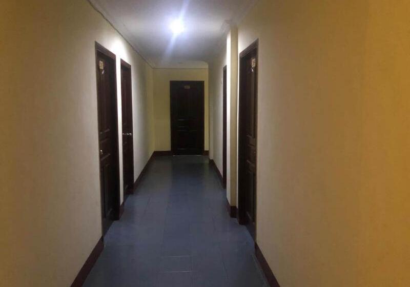 ホテル Pelita Terang