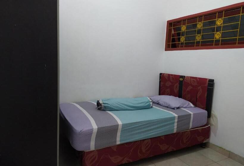 호텔 Oyo 3401 Residence Amanda Syariah