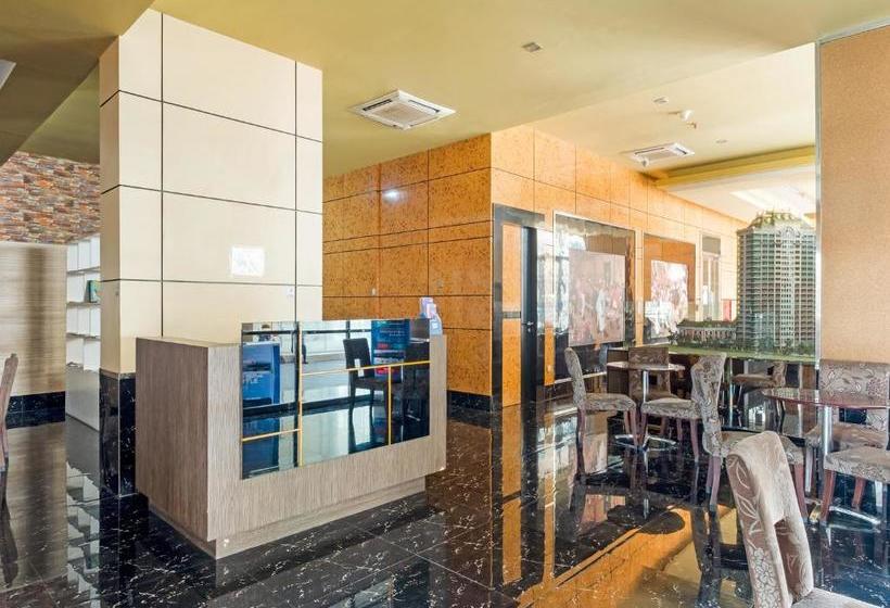 ホテル Oyo 3691 Apartment Saladin Mansion