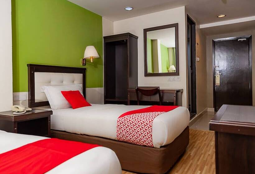 호텔 Oyo 90055 Mansion Inn