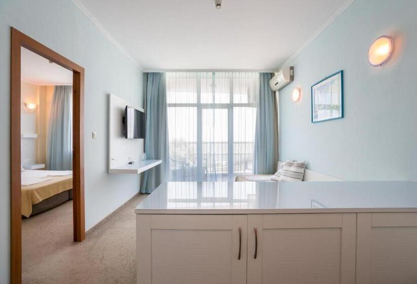 בית מלון כפרי Perla Beach Club   All Inclusive