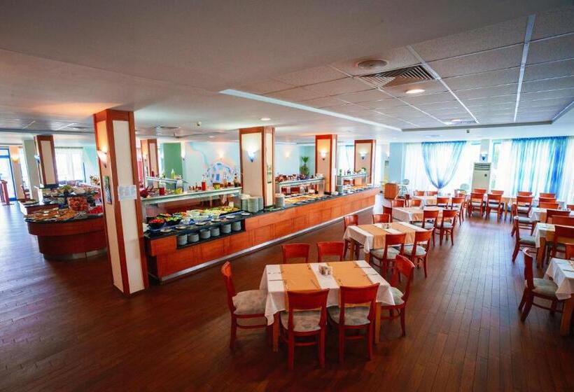 בית מלון כפרי Perla Beach Club   All Inclusive