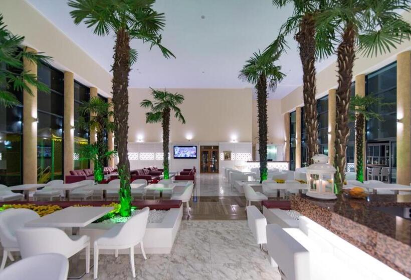 בית מלון כפרי Perla Beach Club   All Inclusive