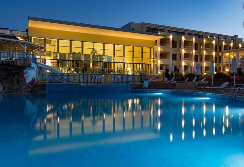 בית מלון כפרי Perla Beach Club   All Inclusive