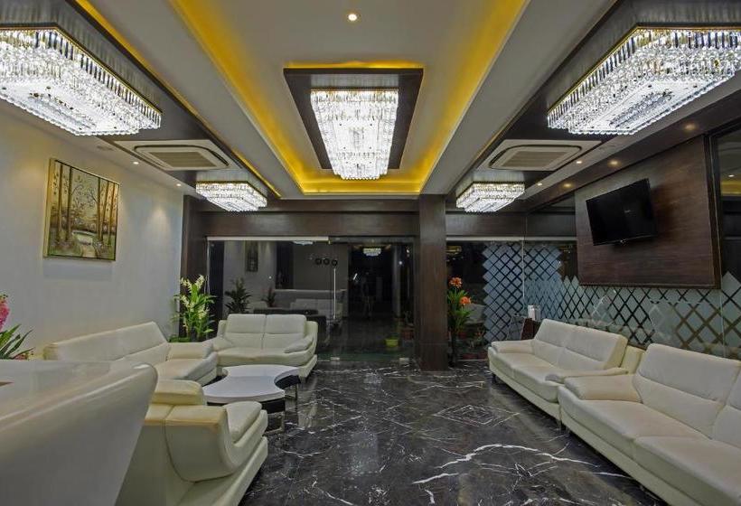 Отель Ravi Residency