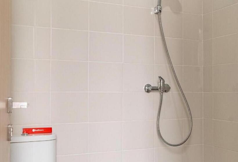 酒店 Reddoorz Near Puri Indah Lippo Mall 2