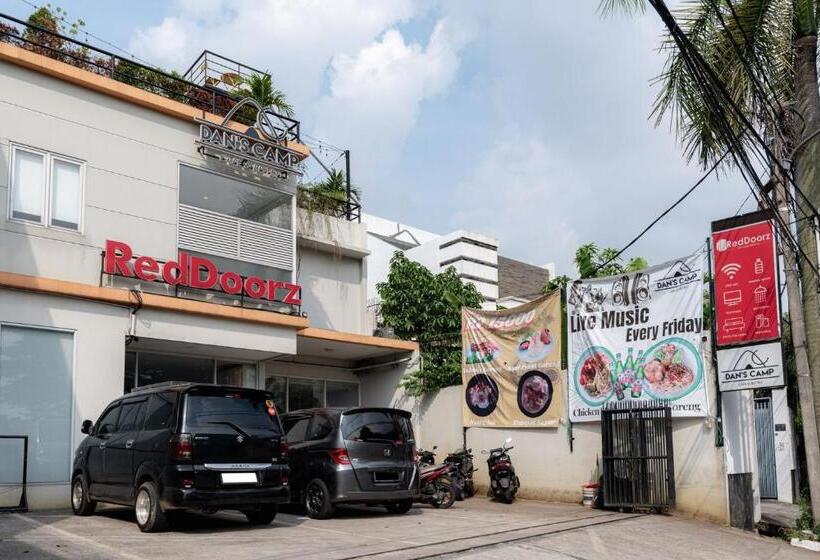 酒店 Reddoorz Near Puri Indah Lippo Mall 2