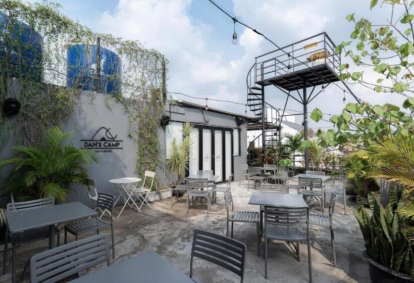 酒店 Reddoorz Near Puri Indah Lippo Mall 2