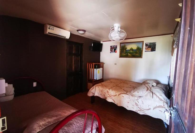 فندق Y Restaurante El Teca