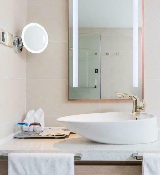 Lavande Hotels·guangzhou Jingxi Southern Hospital Metro Station