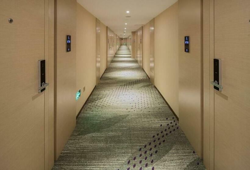 Lavande Hotels·guangzhou Jingxi Southern Hospital Metro Station