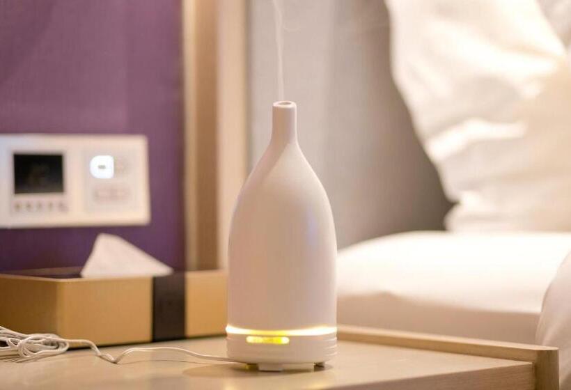 Lavande Hotels·shenzhen North Railway Station Longhua Yicheng Center