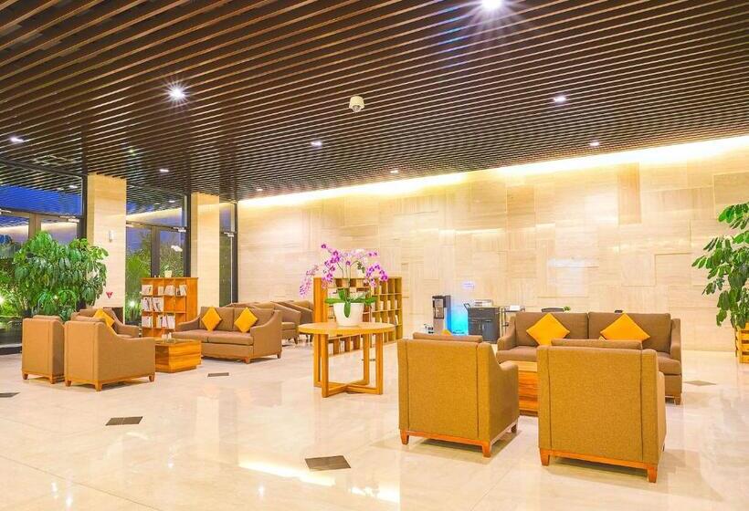 Le Premier Hotel Deltamas