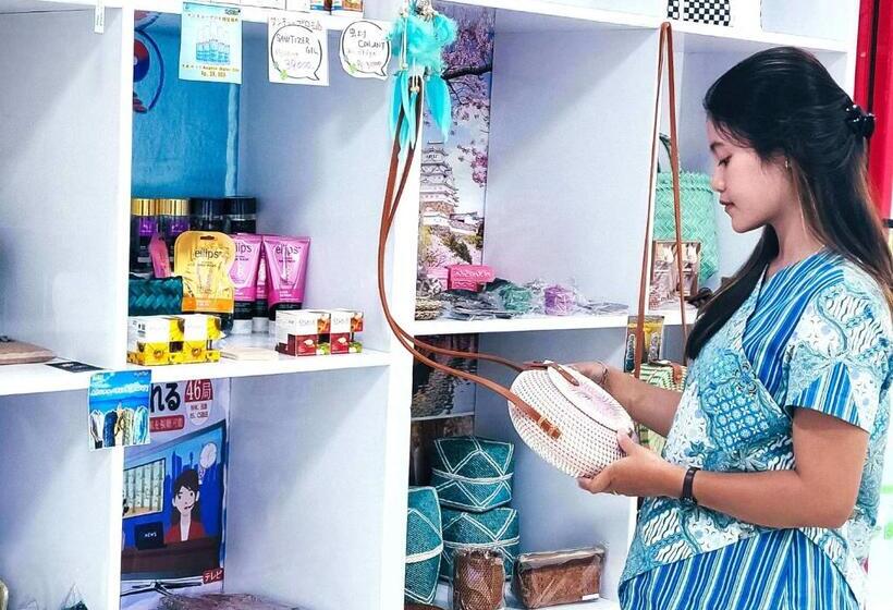 Le Premier Hotel Deltamas