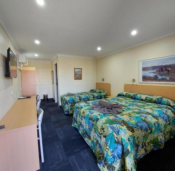 مُتل All Seasons Motor Lodge