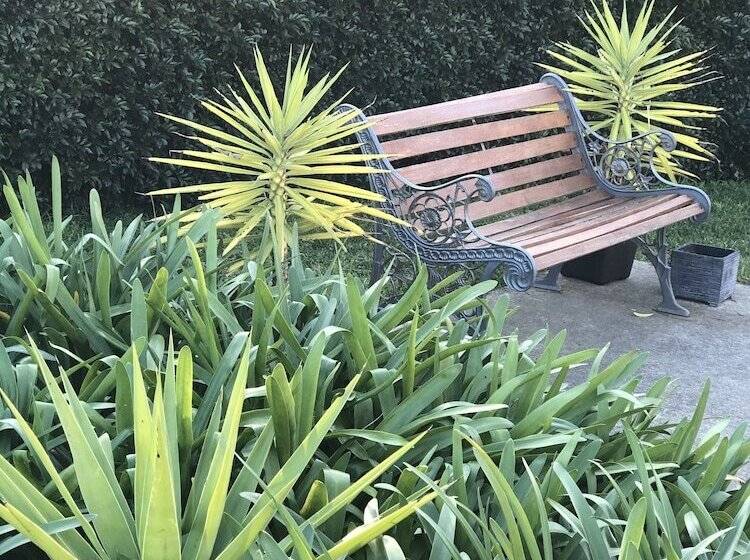 مُتل Cardiff Motor Inn