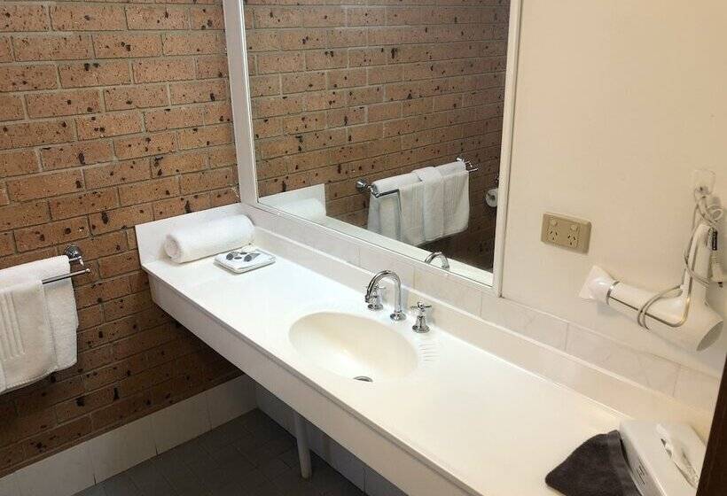 汽车旅馆  Cardiff Motor Inn