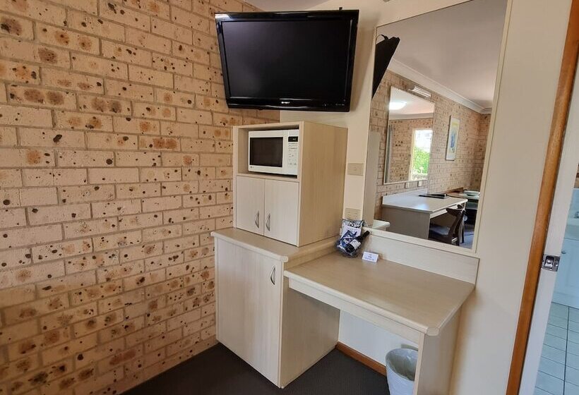 汽车旅馆  Cardiff Motor Inn