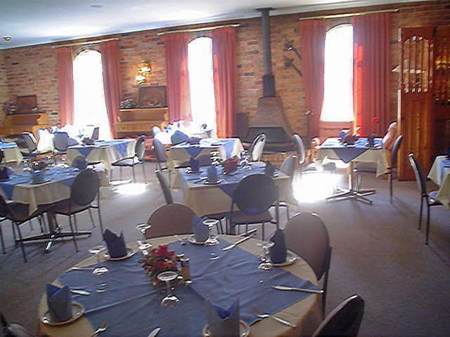 מוטל Coachmans Rest Motor Lodge