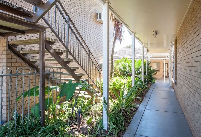 מוטל Jacaranda Place Motor Inn