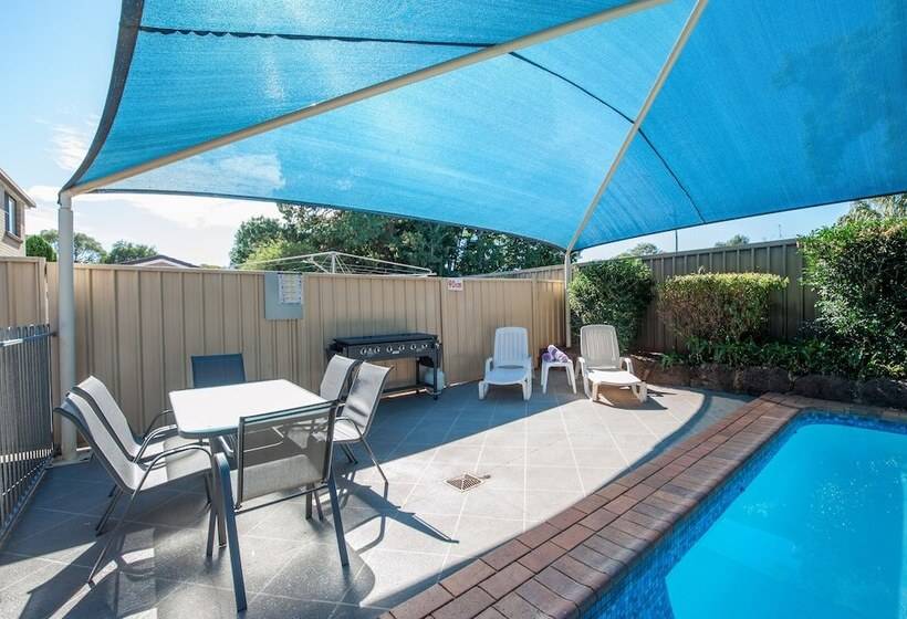 מוטל Jacaranda Place Motor Inn