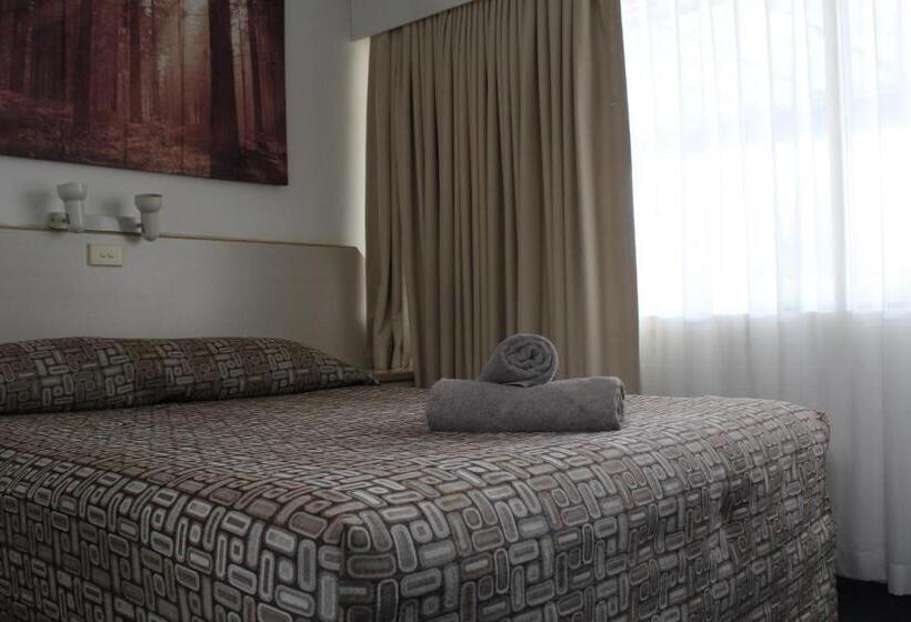 מוטל Tally Ho Motor Inn