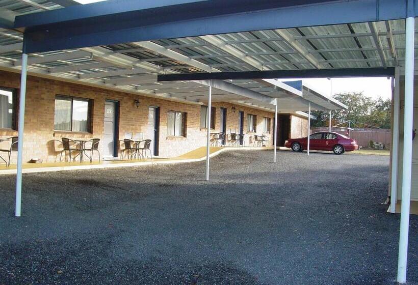 מוטל Tally Ho Motor Inn