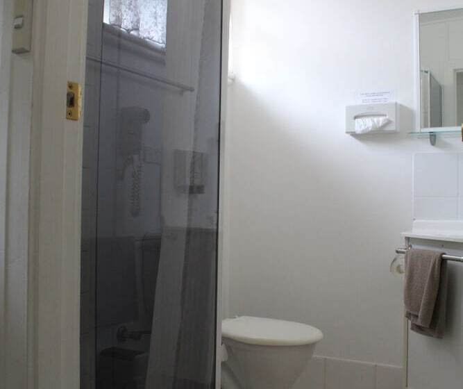 מוטל Tally Ho Motor Inn